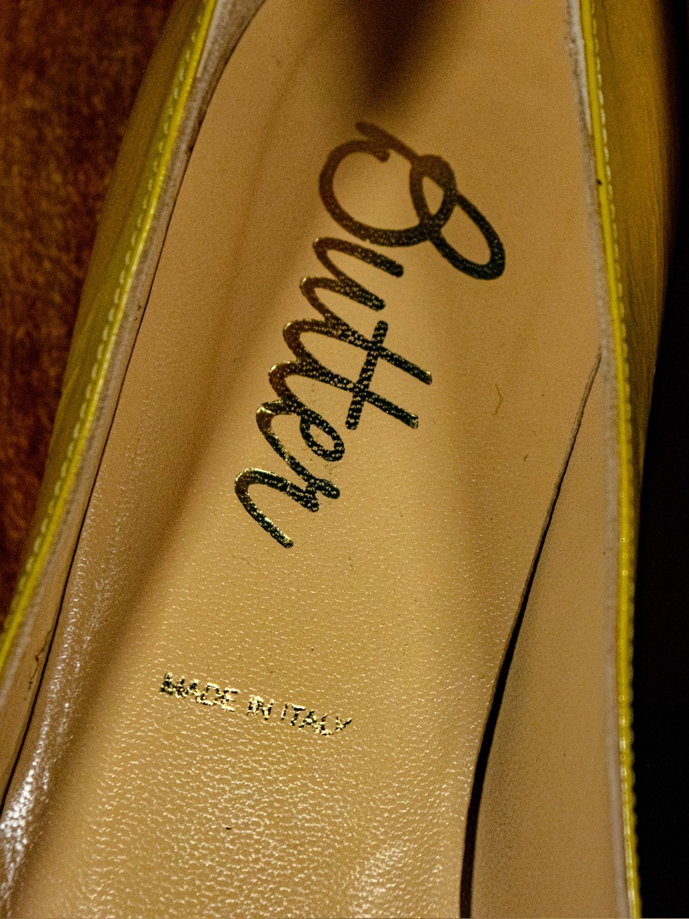 9.5 Butter Yellow Patent Leather Women's Kitten Heels - Picture 2 of 6